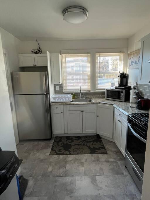 Three Bed One Bath Apt 25 Mins To Nyc Belleville Buitenkant foto