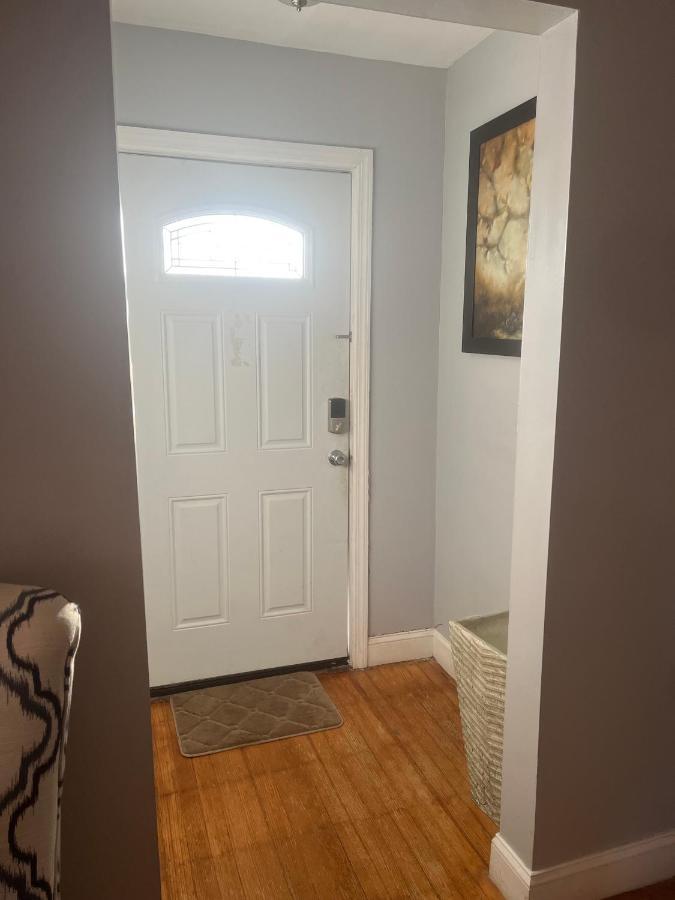 Three Bed One Bath Apt 25 Mins To Nyc Belleville Buitenkant foto